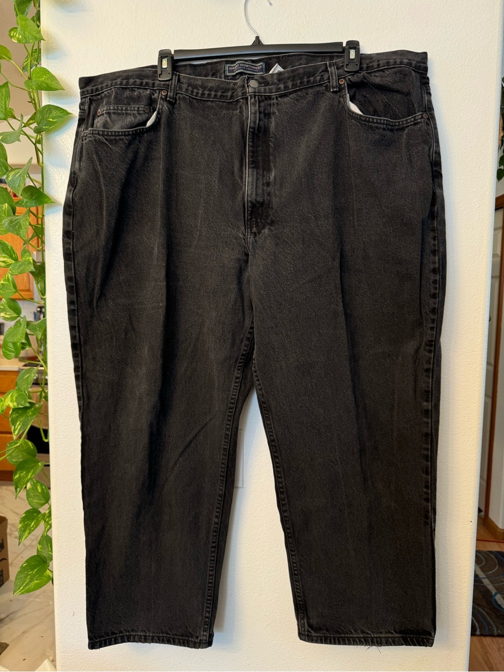 Great Northwest Men’s Black Jeans 52x30 Relaxed Fit 100% Cotton Vintage Wash